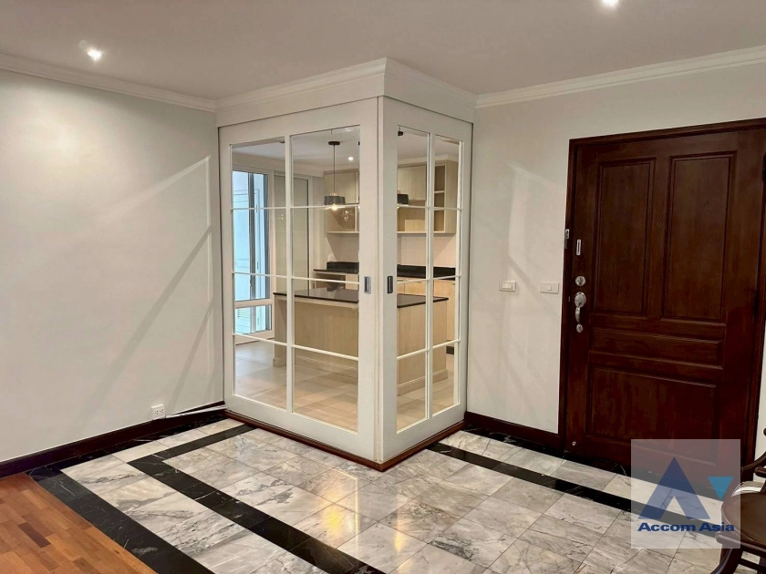 7  3 br Condominium for rent and sale in Sukhumvit ,Bangkok BTS Nana at Newton Tower AA44194