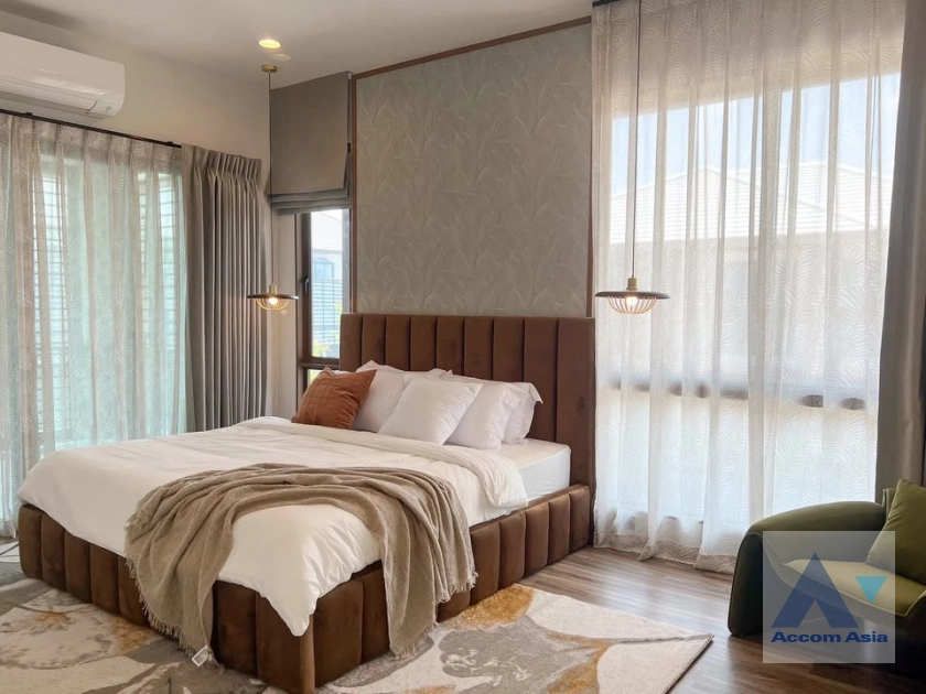 8  4 br House for rent and sale in Krungthep Kreetha ,Bangkok MRT Yaek Lam Sali at Burasiri Krungthep Kreetha AA44199