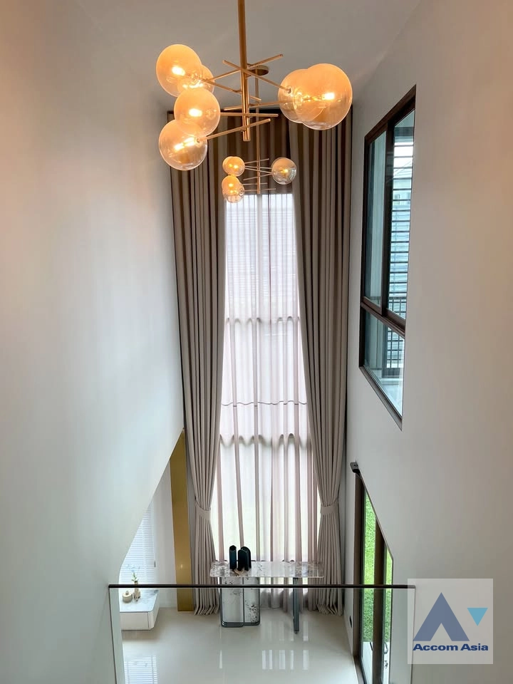 6  4 br House for rent and sale in Krungthep Kreetha ,Bangkok MRT Yaek Lam Sali at Burasiri Krungthep Kreetha AA44199