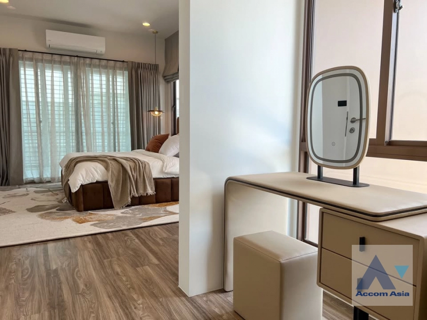 9  4 br House for rent and sale in Krungthep Kreetha ,Bangkok MRT Yaek Lam Sali at Burasiri Krungthep Kreetha AA44199