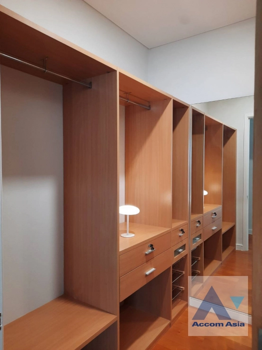 4  2 br Condominium for rent and sale in Sukhumvit ,Bangkok BTS Ekkamai at Fullerton Sukhumvit AA44201