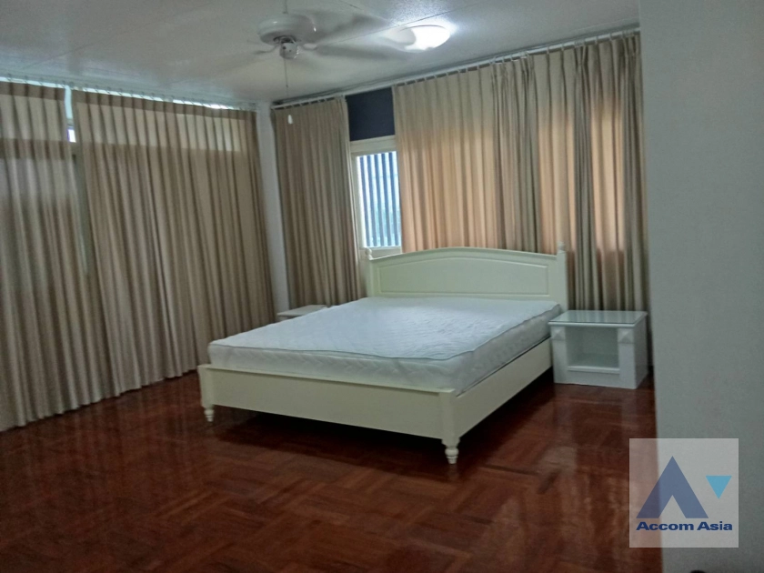 7  3 br Apartment For Rent in Sukhumvit ,Bangkok BTS Asok - MRT Sukhumvit at Easy to access BTS and MRT AA44203