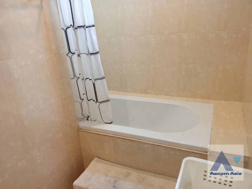 14  3 br Apartment For Rent in Sukhumvit ,Bangkok BTS Asok - MRT Sukhumvit at Easy to access BTS and MRT AA44203