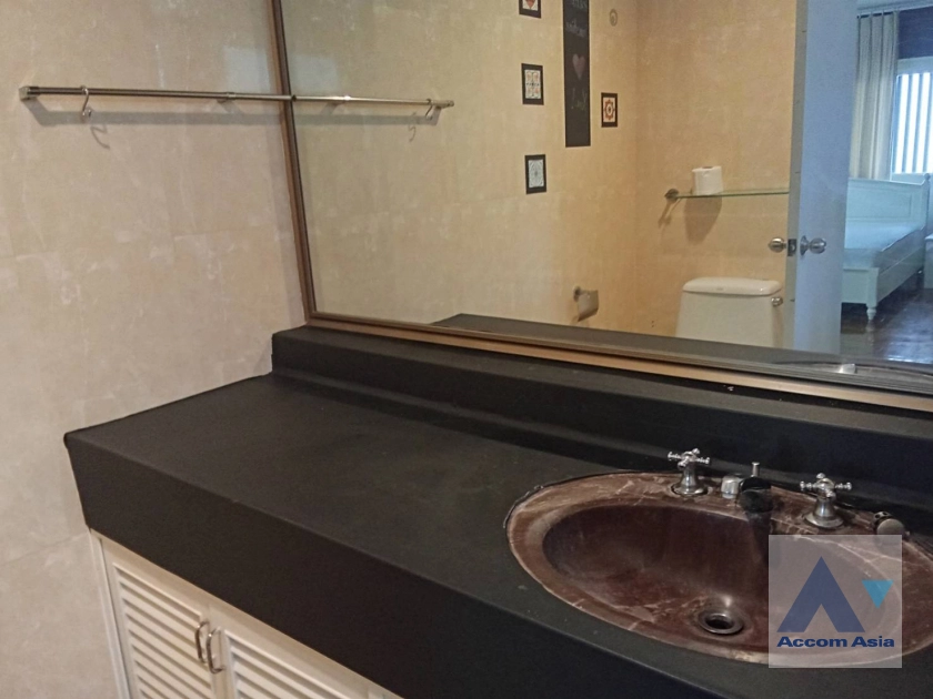 15  3 br Apartment For Rent in Sukhumvit ,Bangkok BTS Asok - MRT Sukhumvit at Easy to access BTS and MRT AA44203