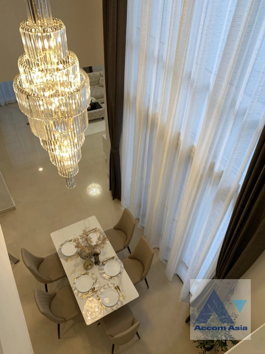 7  5 br House for rent and sale in Ratchadaphisek ,Bangkok MRT Huai Khwang AA44204