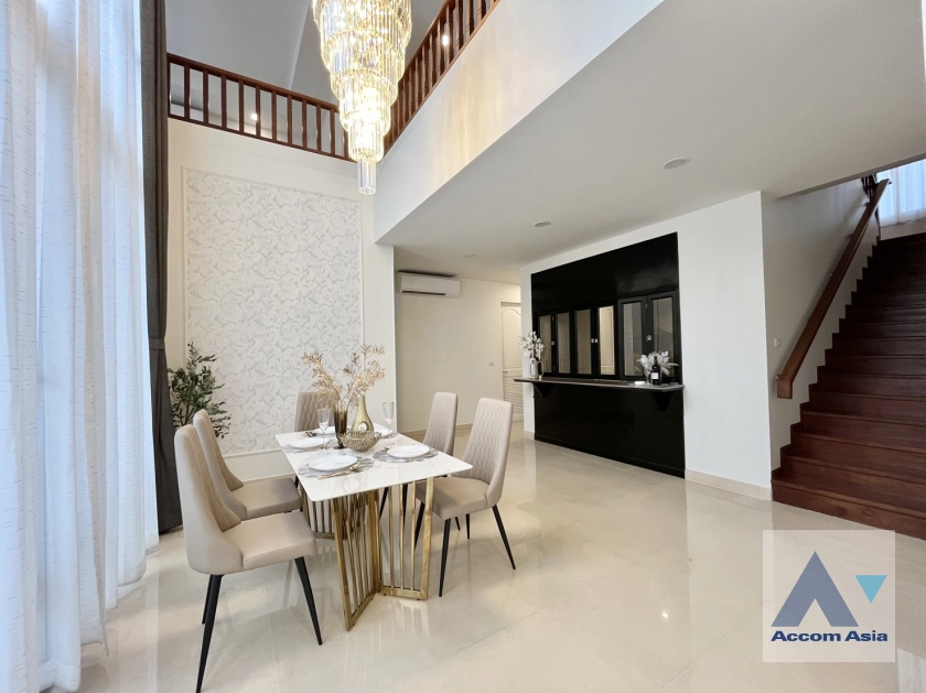 unitFully Furnished, Big Balcony |  5 Bedrooms  House For Rent & Sale in Ratchadaphisek, Bangkok  near MRT Huai Khwang (AA44204)