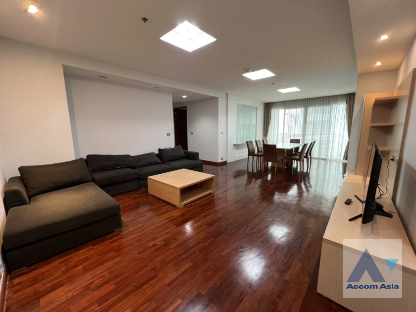  Perfect Living In Bangkok Apartment  3 Bedroom for Rent BTS Phrom Phong in Sukhumvit Bangkok