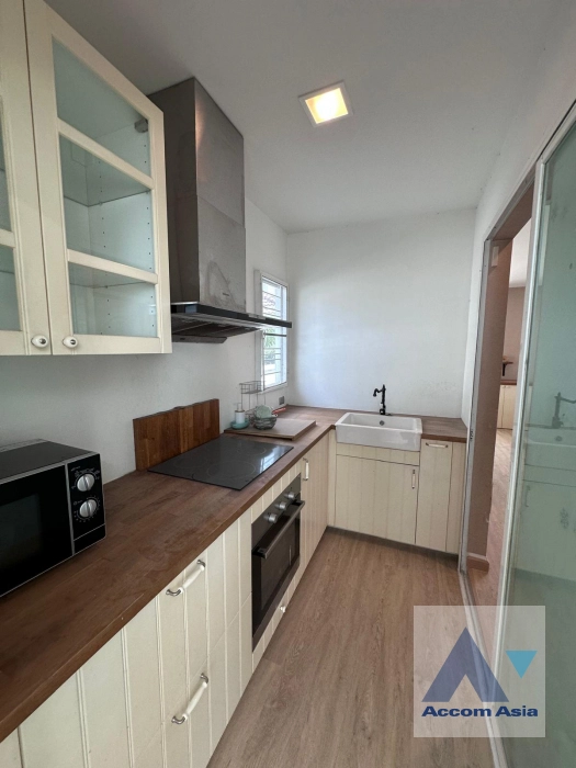 unit 3 Bedrooms  House For Rent in Latkrabang, Bangkok  (AA44208)