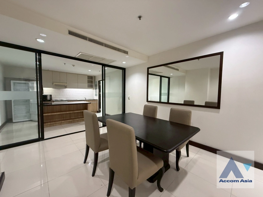 7  2 br Apartment for rent and sale in Sukhumvit ,Bangkok BTS Ekkamai at High-Rise Living with a Large Balcony Apartment in Ekkamai AA44209