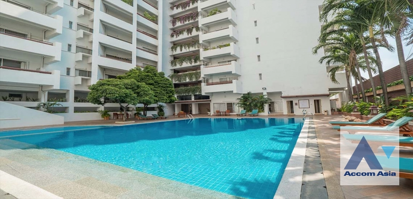  Cozy and Convenient Apartment Near Garden Intl Apartment  2 Bedroom for Rent MRT Lumphini in Sathorn Bangkok