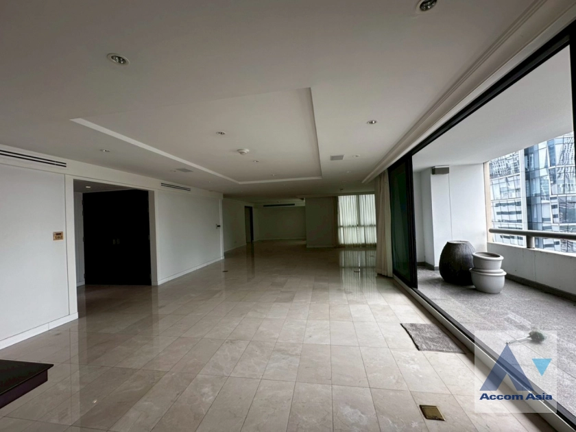  1  4 br Condominium For Sale in Ploenchit ,Bangkok BTS Chitlom at Somkid Gardens AA44225