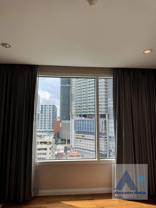 10  3 br Condominium for rent and sale in Silom ,Bangkok BTS Sala Daeng - MRT Silom at Royal Saladaeng AA44226