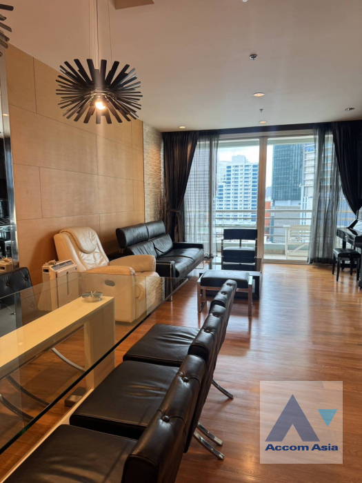 Pet friendly condominium for rent in Silom, Bangkok Code AA44226