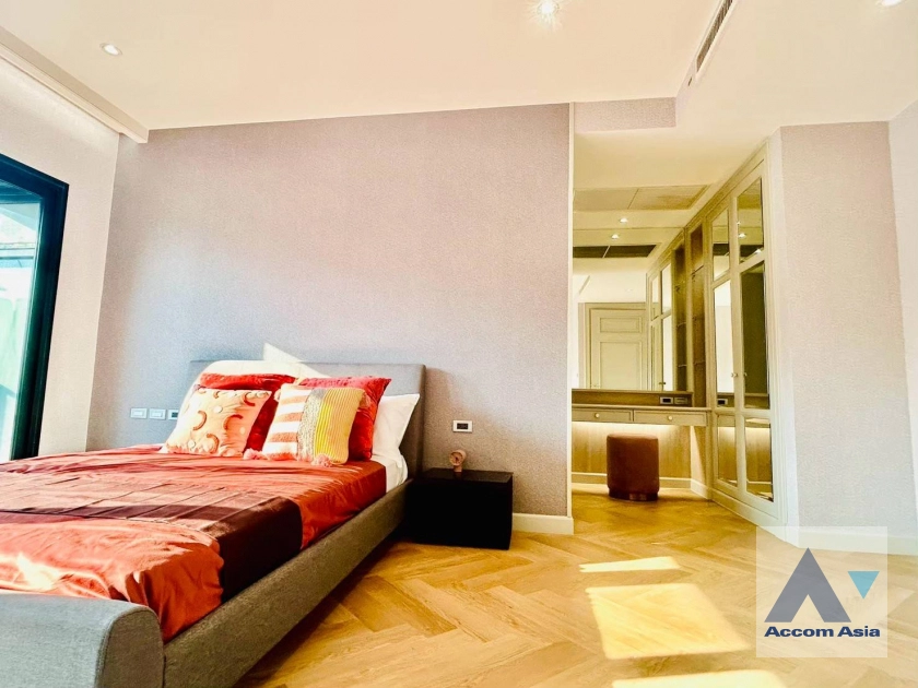 26  4 br Apartment For Rent in Sukhumvit ,Bangkok BTS Phrom Phong at Fully Facilities AA44234