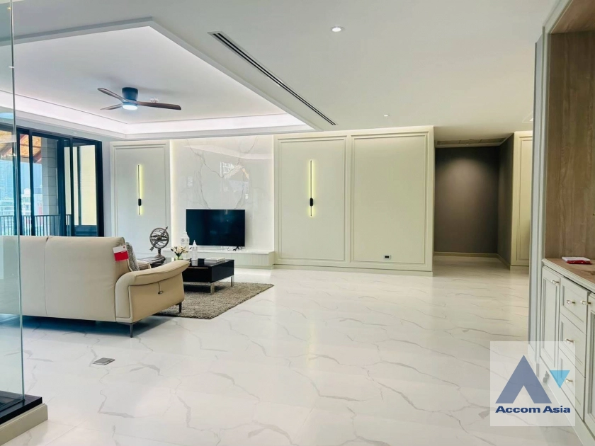 6  4 br Apartment For Rent in Sukhumvit ,Bangkok BTS Phrom Phong at Fully Facilities AA44234