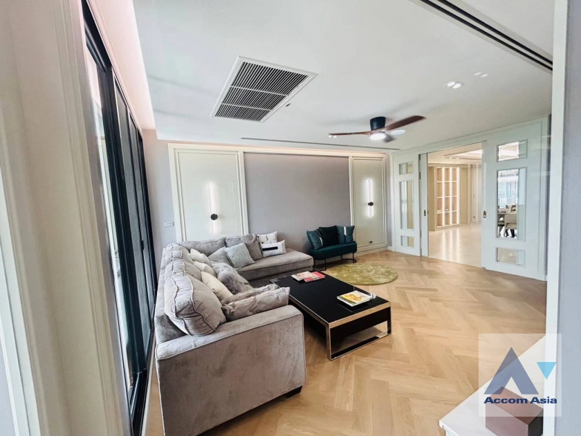 7  4 br Apartment For Rent in Sukhumvit ,Bangkok BTS Phrom Phong at Fully Facilities AA44234