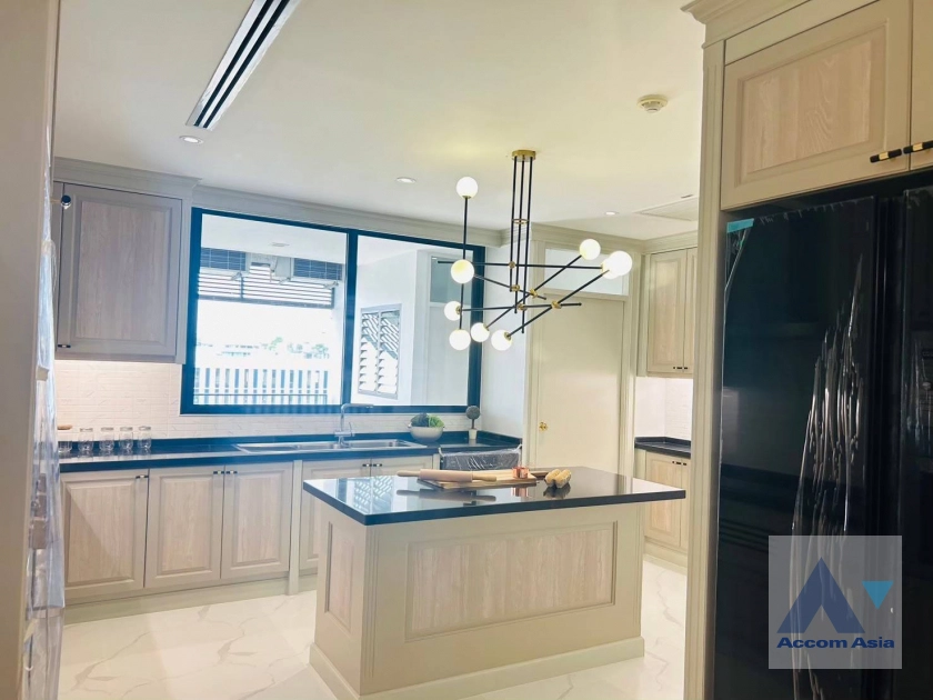 14  4 br Apartment For Rent in Sukhumvit ,Bangkok BTS Phrom Phong at Fully Facilities AA44234