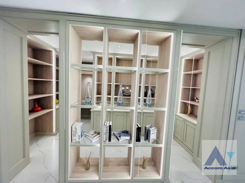 35  4 br Apartment For Rent in Sukhumvit ,Bangkok BTS Phrom Phong at Fully Facilities AA44234