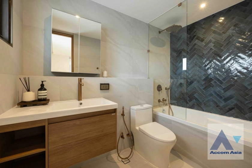 18  3 br Condominium for rent and sale in Sukhumvit ,Bangkok BTS Phrom Phong at Richmond Palace AA44238