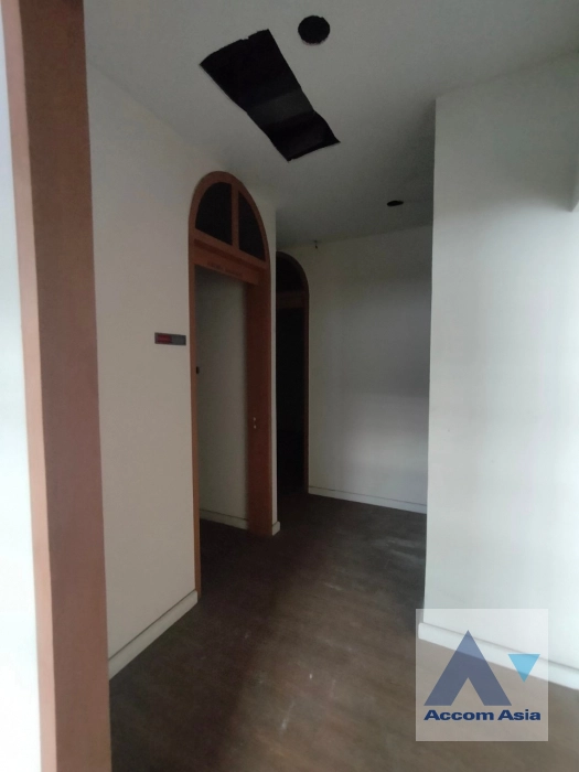 unitHome Office |  Shophouse For Rent & Sale in Silom, Bangkok  near BTS Sala Daeng (AA44241)