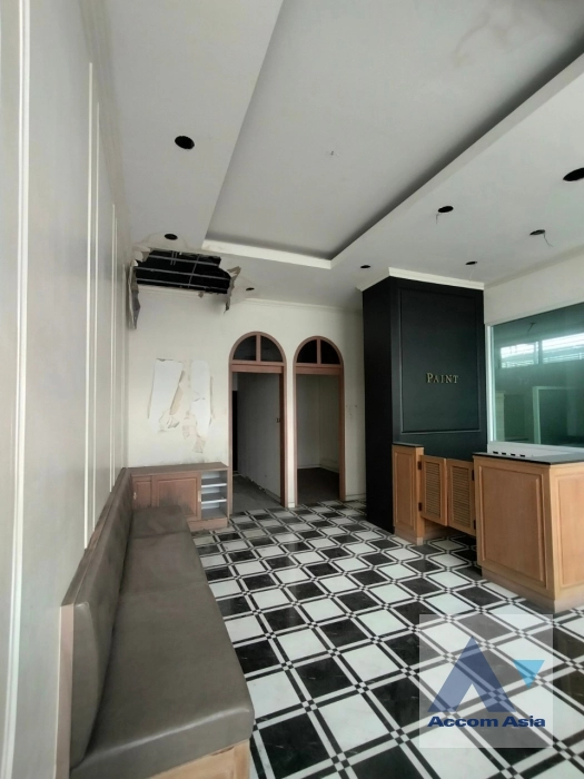 unitHome Office |  Shophouse For Rent & Sale in Silom, Bangkok  near BTS Sala Daeng (AA44241)