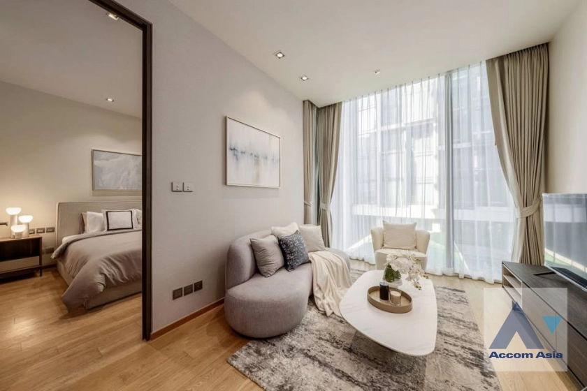 unit 1 Bedroom  Condominium For Rent in Ploenchit, Bangkok  near BTS Chitlom (AA44243)