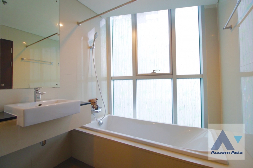 6  2 br Condominium For Rent in Sukhumvit ,Bangkok BTS Phra khanong at Le Luk AA44258