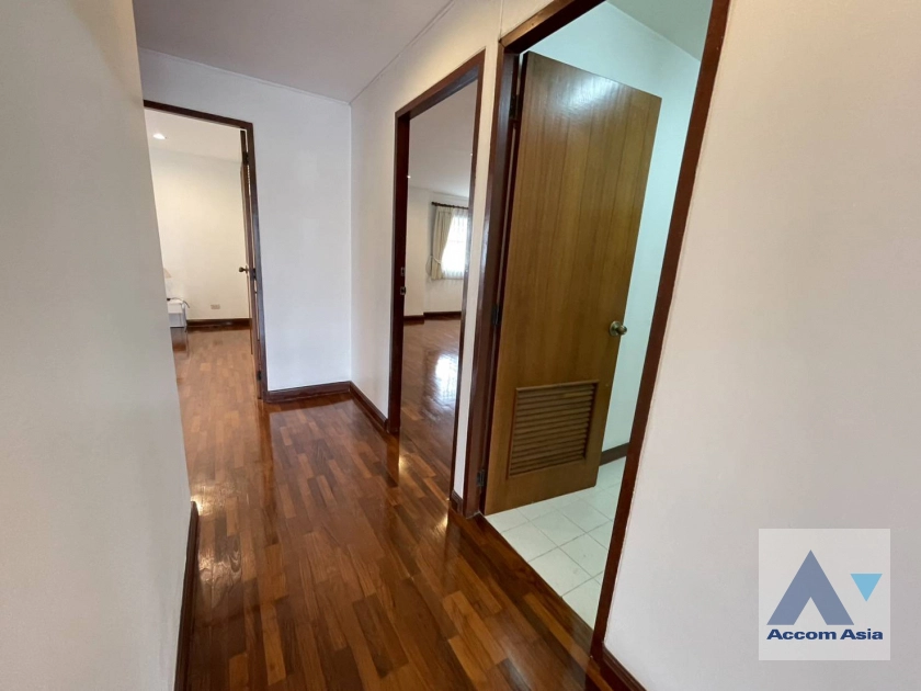 7  3 br Apartment for rent and sale in Ploenchit ,Bangkok BTS Chitlom at Privacy Low Rise AA44261