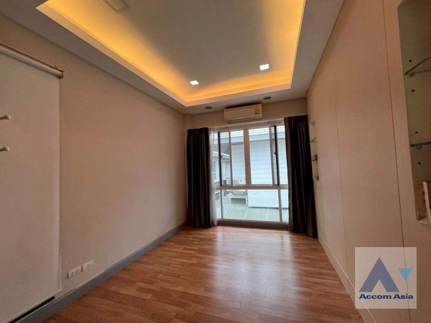 11  6 br House For Sale in Samutprakan ,Samutprakan  at Nara Botanic Srinakharin AA44262