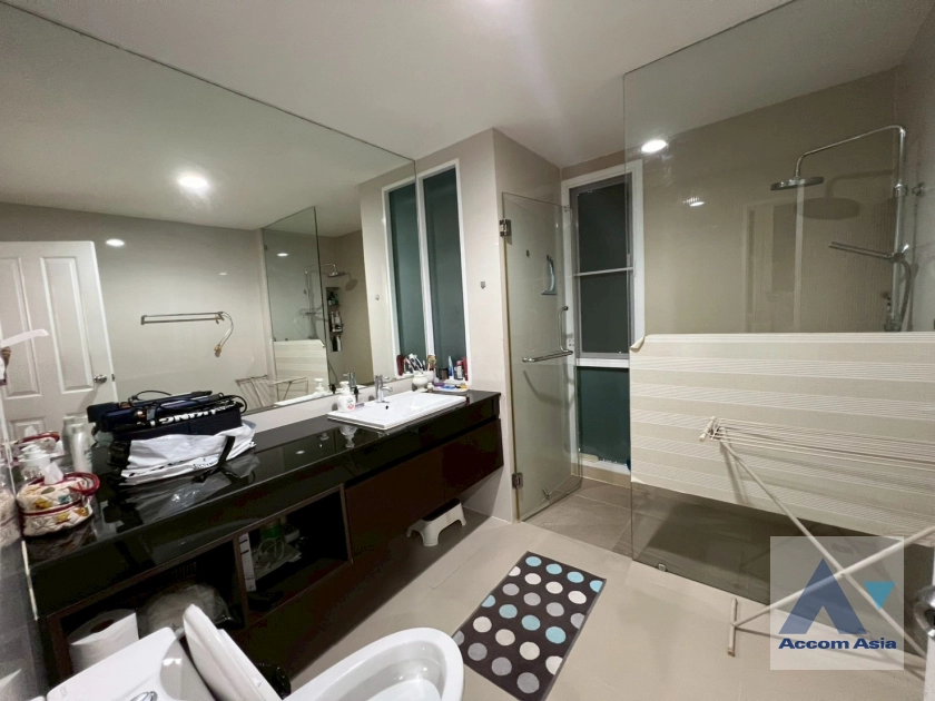 17  6 br House For Sale in Samutprakan ,Samutprakan  at Nara Botanic Srinakharin AA44262