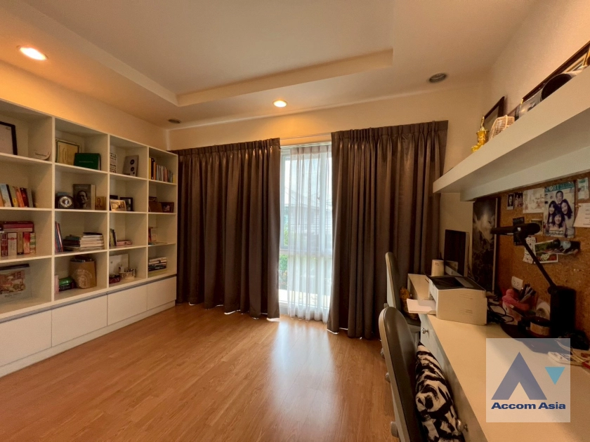 5  6 br House For Sale in Samutprakan ,Samutprakan  at Nara Botanic Srinakharin AA44262