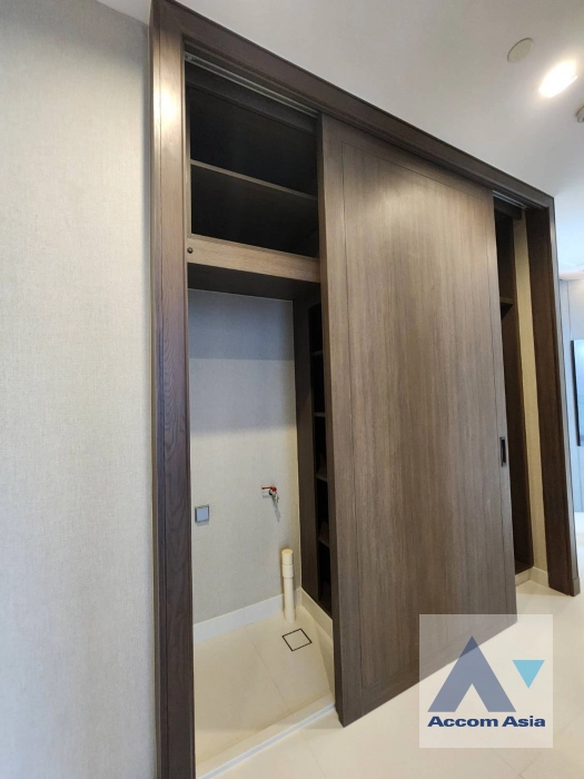 18  2 br Condominium For Sale in Sukhumvit ,Bangkok BTS Nana at Q1 Sukhumvit AA44263