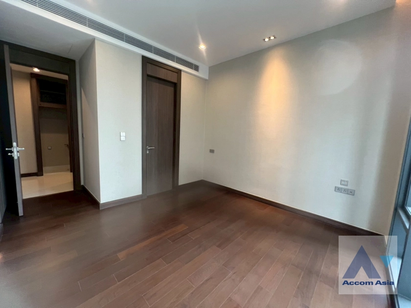 10  2 br Condominium For Sale in Sukhumvit ,Bangkok BTS Nana at Q1 Sukhumvit AA44263