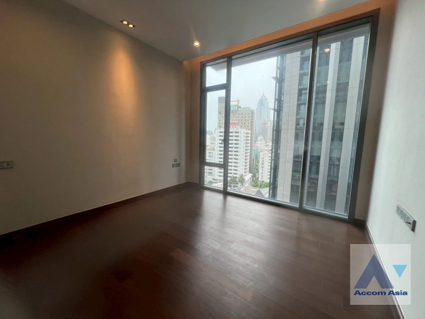 9  2 br Condominium For Sale in Sukhumvit ,Bangkok BTS Nana at Q1 Sukhumvit AA44263