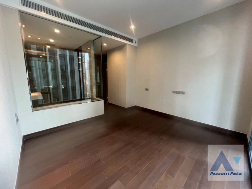 4  2 br Condominium For Sale in Sukhumvit ,Bangkok BTS Nana at Q1 Sukhumvit AA44263