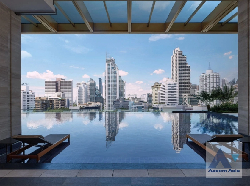 unit 2 Bedrooms  Condominium For Sale in Sukhumvit, Bangkok  near BTS Nana (AA44265)