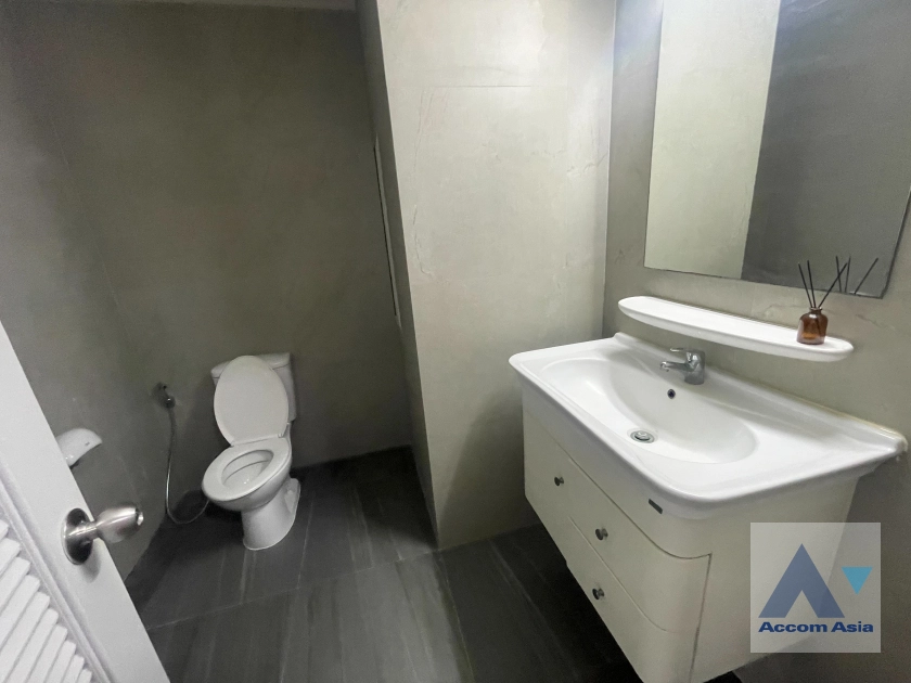 15  3 br Apartment for rent and sale in Sukhumvit ,Bangkok BTS Thong Lo at Answer for all your lifestyle AA44266