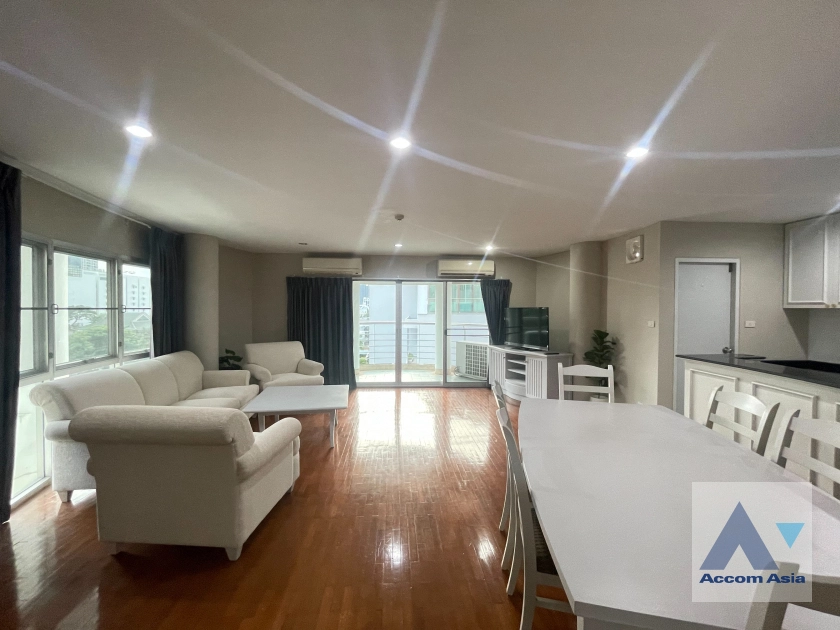 Pet friendly |  Answer for all your lifestyle Apartment  3 Bedroom for Sale & Rent BTS Thong Lo in Sukhumvit Bangkok