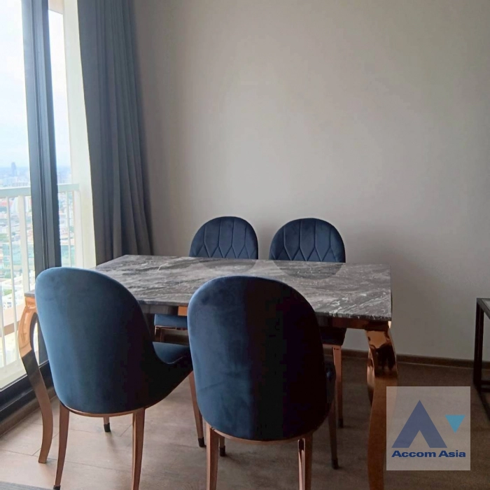 unit 2 Bedrooms  Condominium For Rent in Sukhumvit, Bangkok  near BTS Phrom Phong (AA44272)