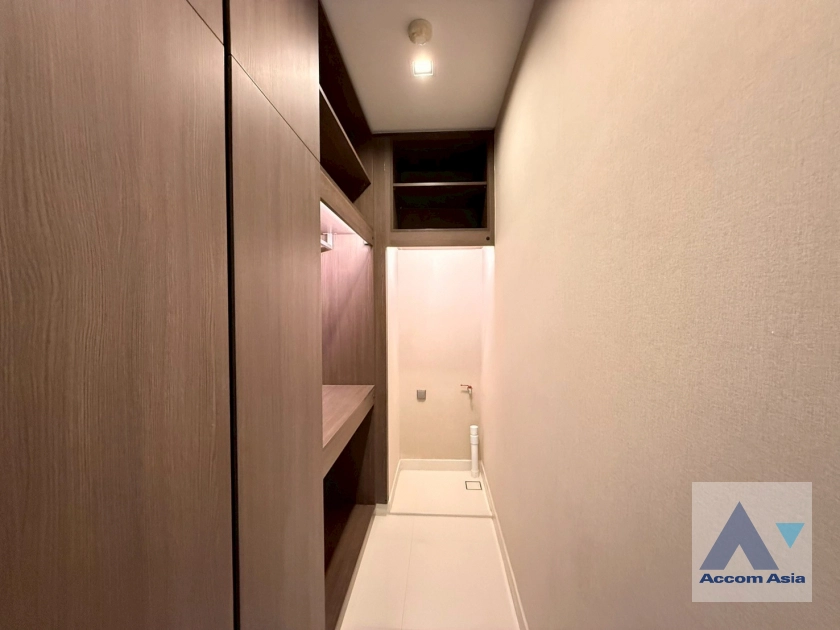 10  2 br Condominium For Sale in Sukhumvit ,Bangkok BTS Nana at Q1 Sukhumvit AA44273