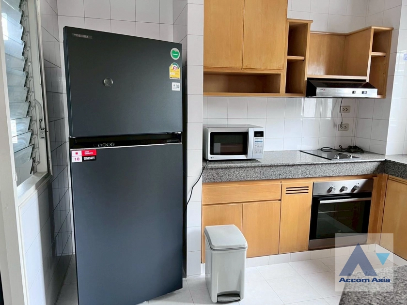 5  2 br Apartment for rent and sale in Sathorn ,Bangkok BTS Chong Nonsi at Low Rised Building AA44276