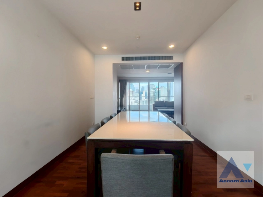 4  3 br Apartment For Rent in Sukhumvit ,Bangkok BTS Asok - MRT Sukhumvit at Spacious Living in Asoke – 220 SQ.M. Up AA44277
