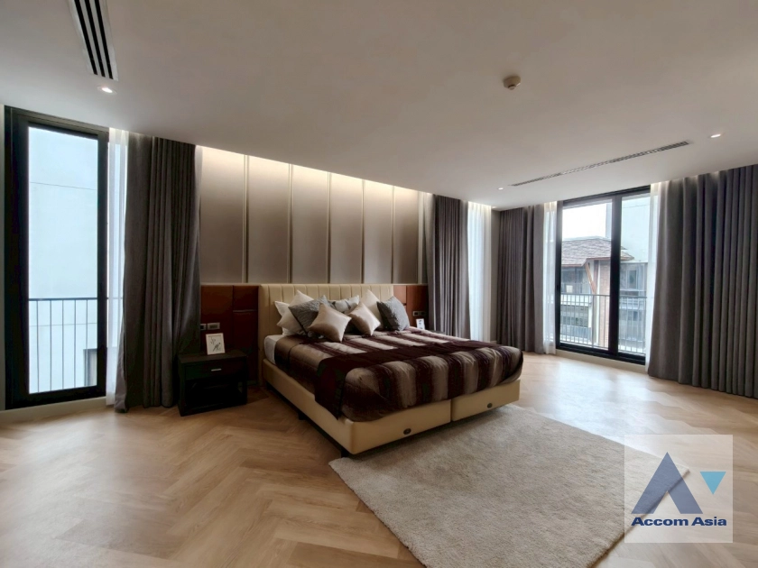 16  4 br Apartment for rent and sale in Sukhumvit ,Bangkok BTS Phrom Phong at Fully Facilities AA44278