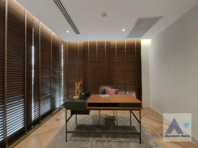 15  4 br Apartment for rent and sale in Sukhumvit ,Bangkok BTS Phrom Phong at Fully Facilities AA44278