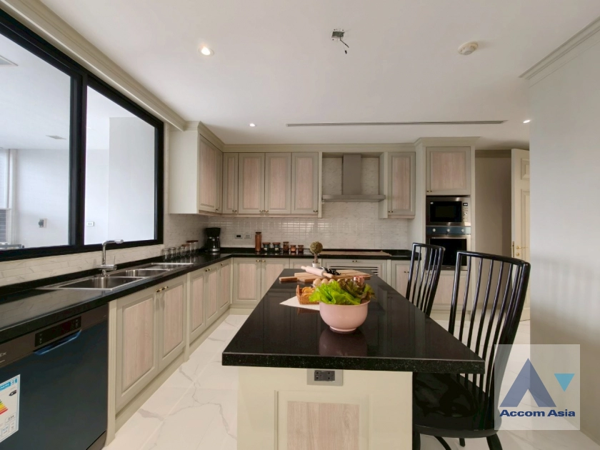 10  4 br Apartment for rent and sale in Sukhumvit ,Bangkok BTS Phrom Phong at Fully Facilities AA44278