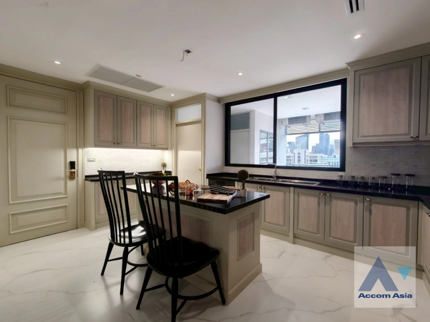 12  4 br Apartment for rent and sale in Sukhumvit ,Bangkok BTS Phrom Phong at Fully Facilities AA44278