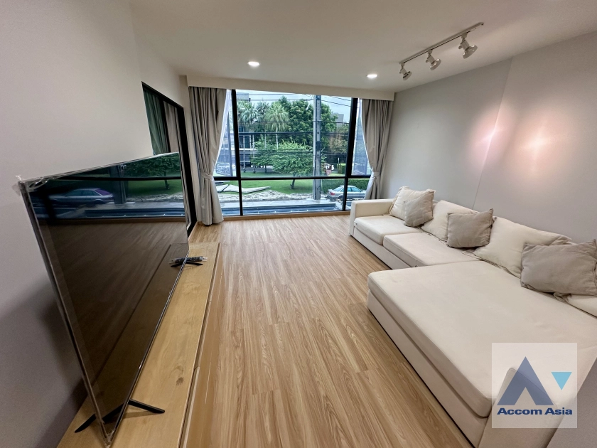 6  5 br Townhouse for rent and sale in Pattanakarn ,Bangkok ARL Ramkhamhaeng at Noble Cube AA44279