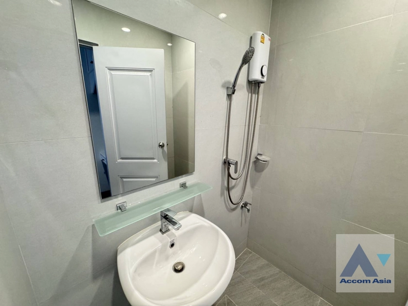 18  3 br Condominium for rent and sale in Sukhumvit ,Bangkok BTS Nana at The Heritage AA44280