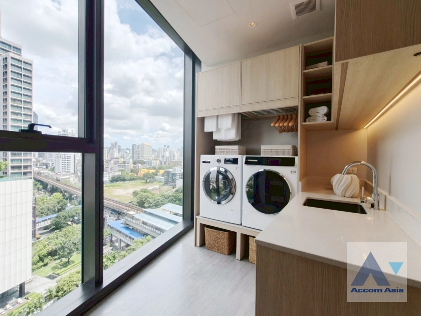 39  4 br Condominium For Sale in Sukhumvit ,Bangkok BTS Thong Lo at Scope Thonglor AA44282