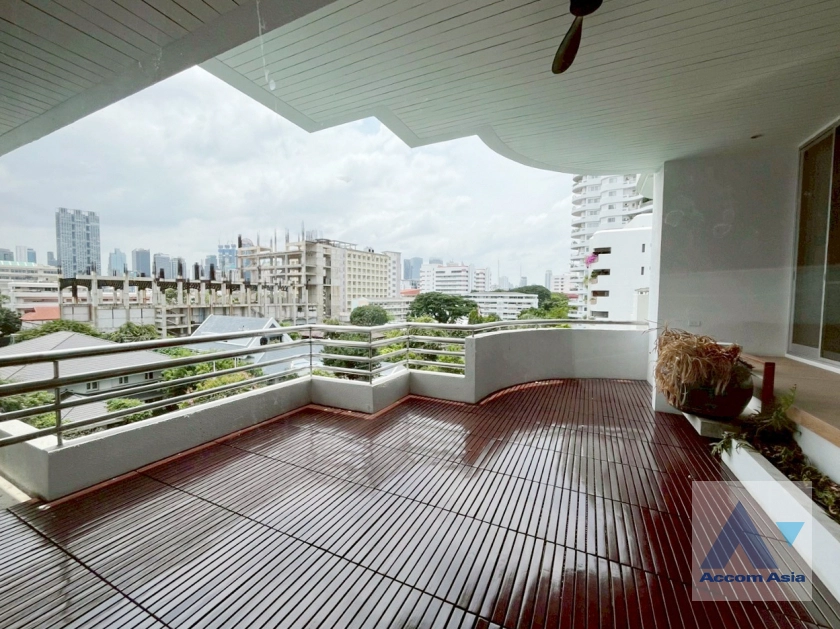 unitBig Balcony |  4 Bedrooms  Apartment For Rent & Sale in Sathorn, Bangkok  near BTS Chong Nonsi (AA44284)